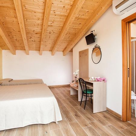Albergo Paris Sottomarina Exterior photo